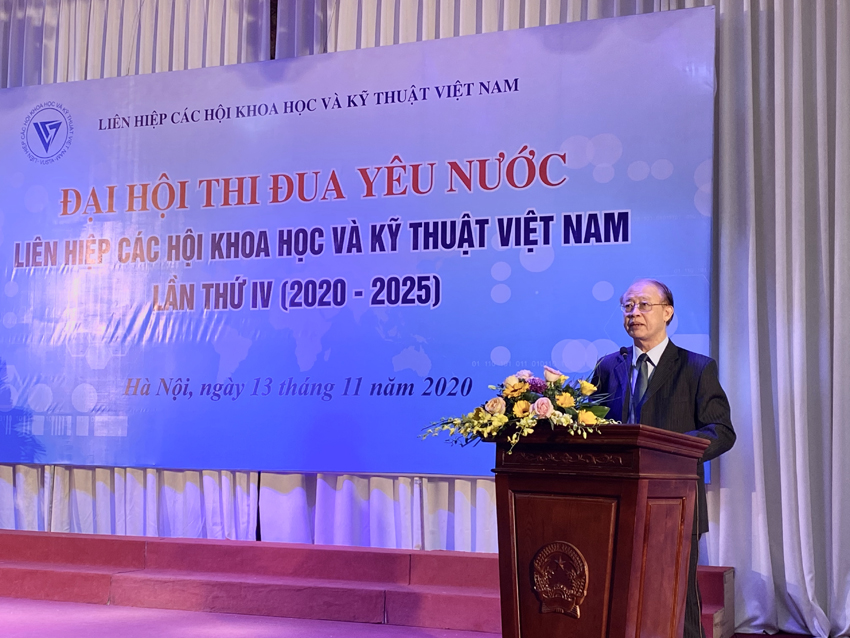 Đồng chí Phạm Văn Tân – Phó chủ tịch kiêm Tổng thư ký Liên hiệp Hội Việt Nam